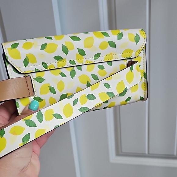 Kate Spade NWT  Lemon Print Crossbody Bag Belt Bag- White, Yellow, Green - Picture 6 of 11